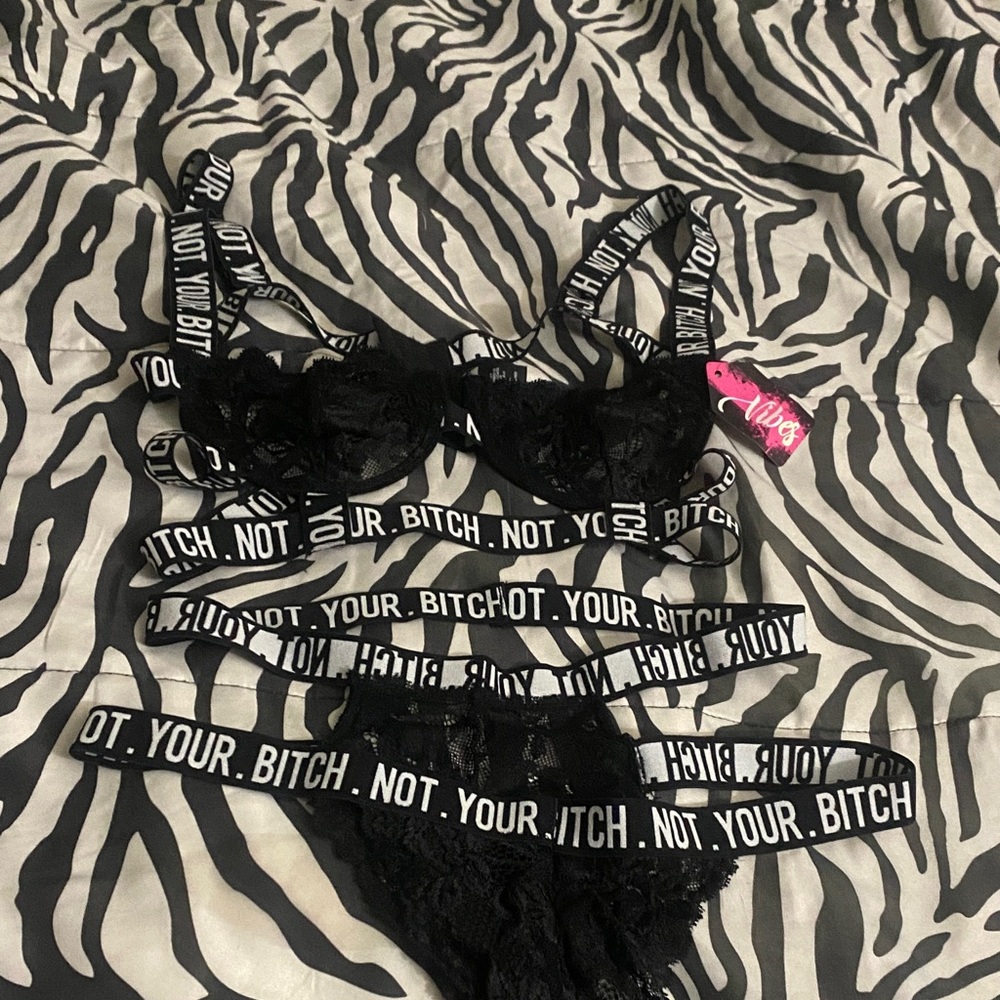 Bold Black Lace Women's Bra Set